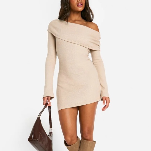 Boohoo Dresses & Skirts - NWT Long Sleeve Cream Mini Off-Shoulder Dress